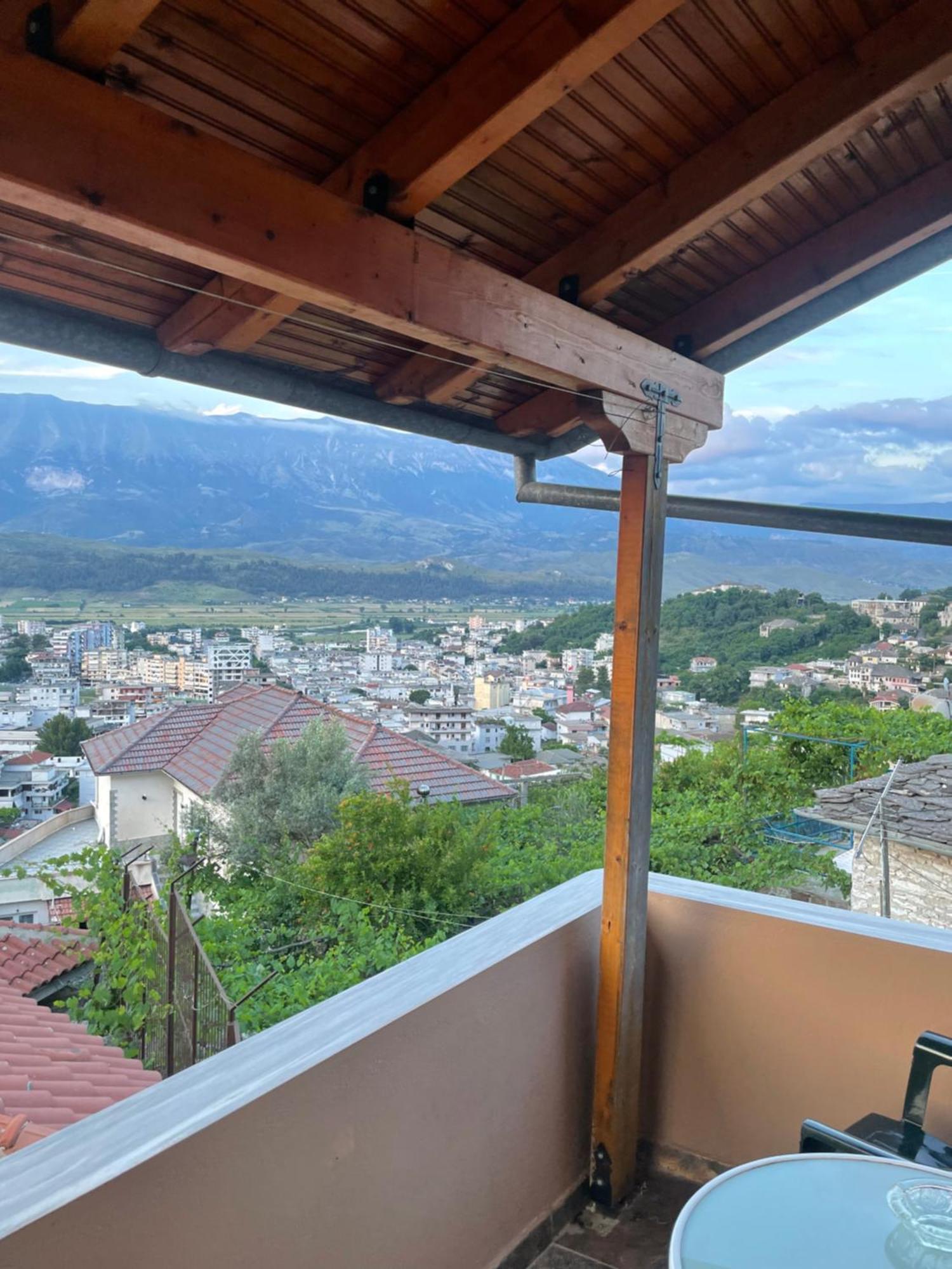 Luigi Guest House Gjirokaster Exterior photo