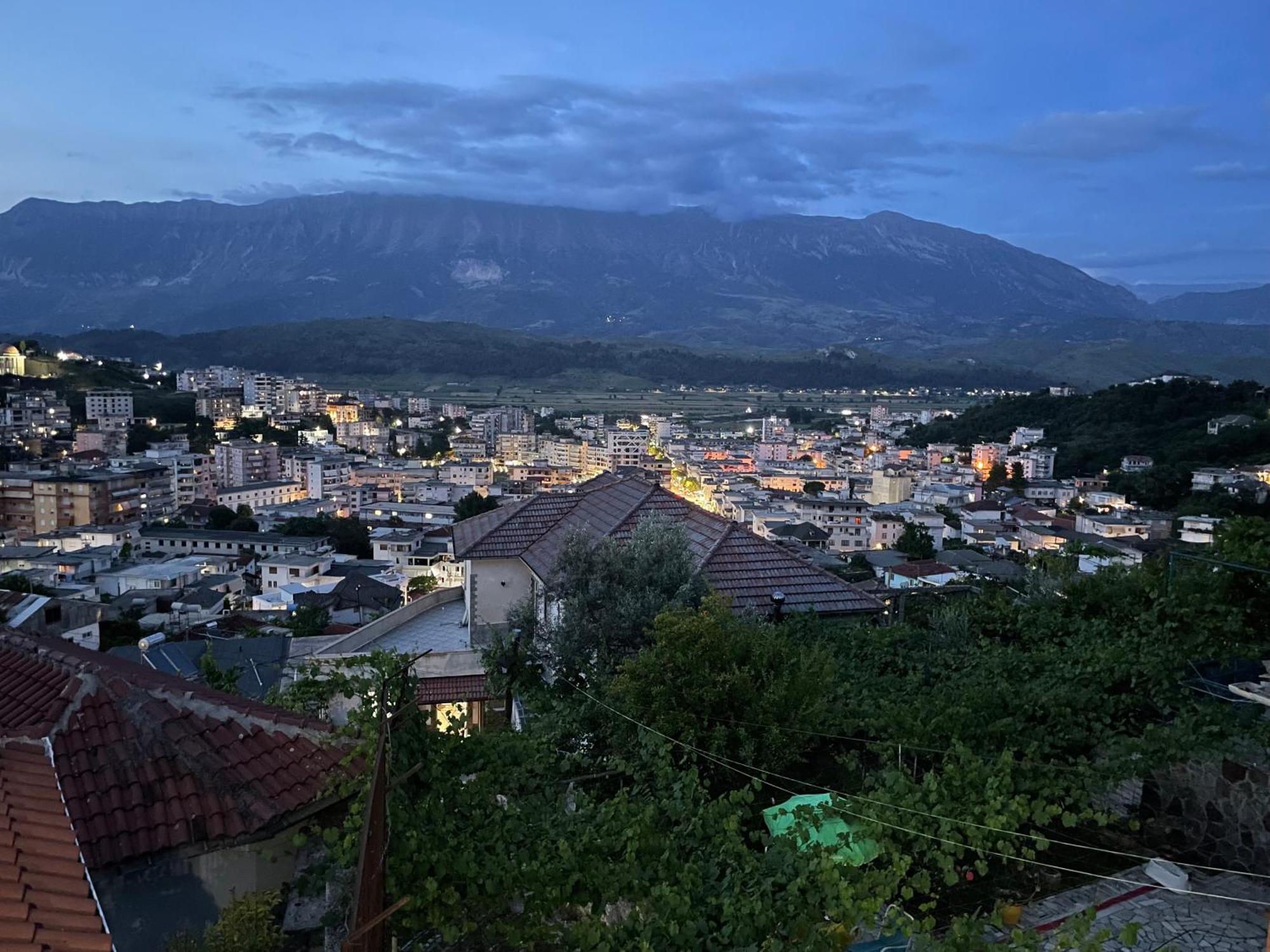Luigi Guest House Gjirokaster Exterior photo