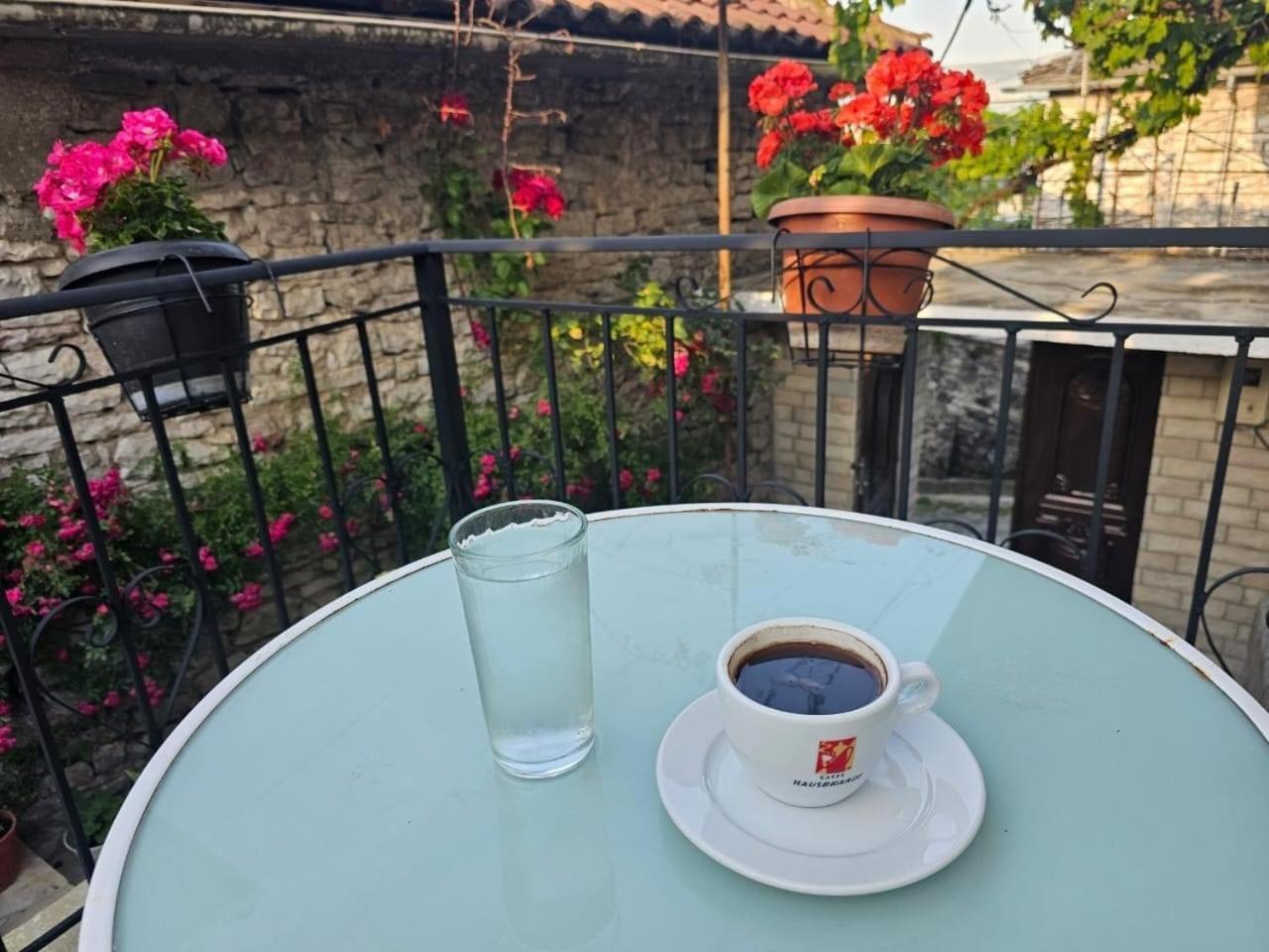 Luigi Guest House Gjirokaster Exterior photo