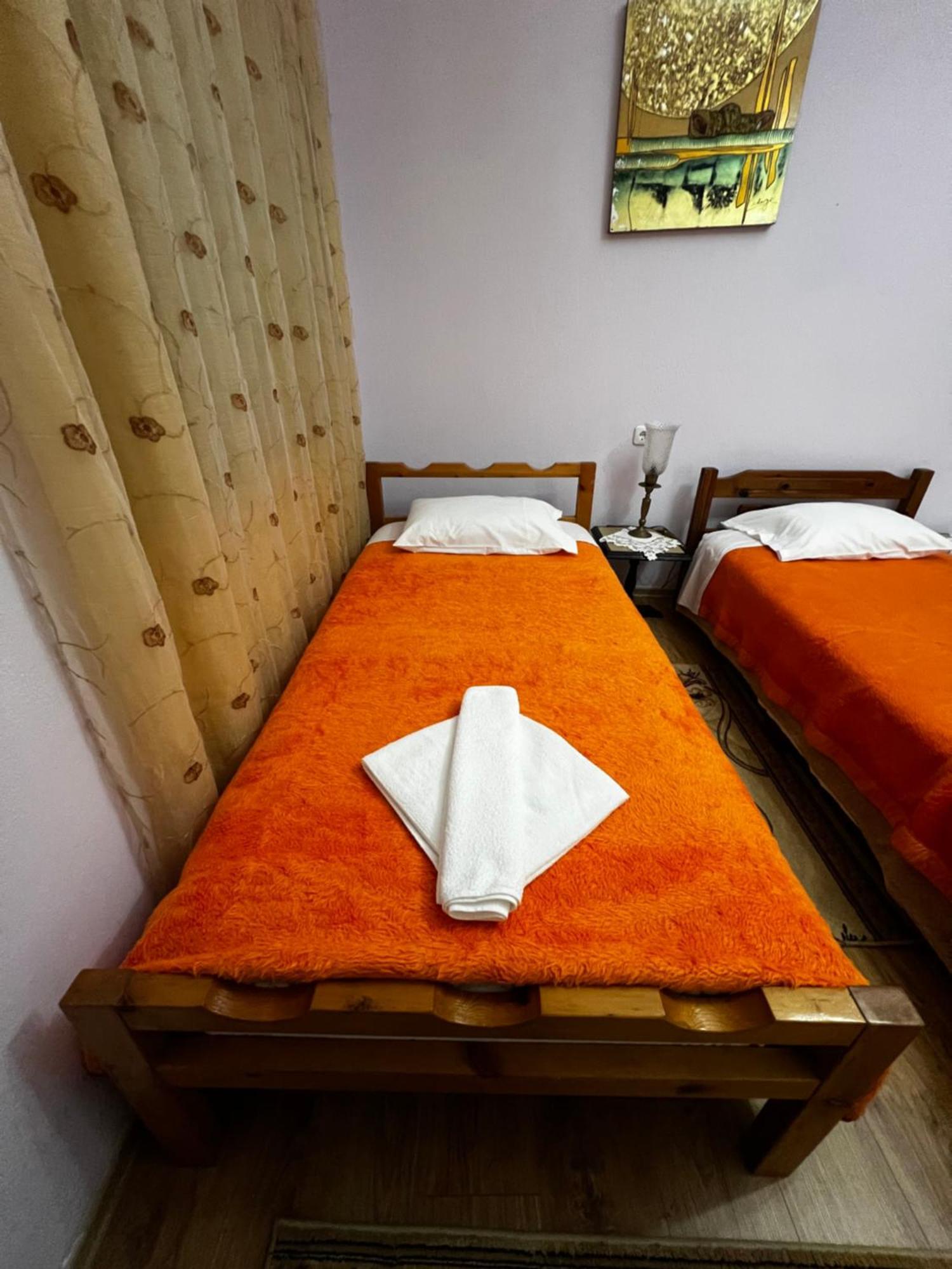 Luigi Guest House Gjirokaster Exterior photo